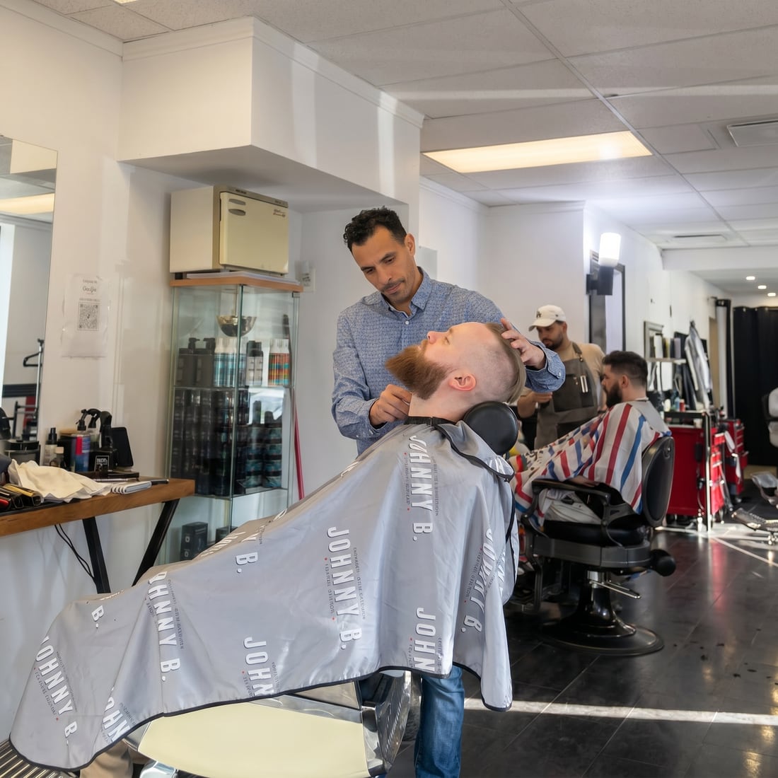 Ben au travail dans le salon de Limoilou